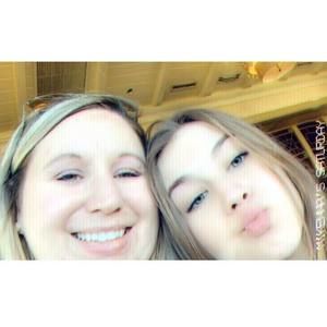 Meet your Posher, Lacey